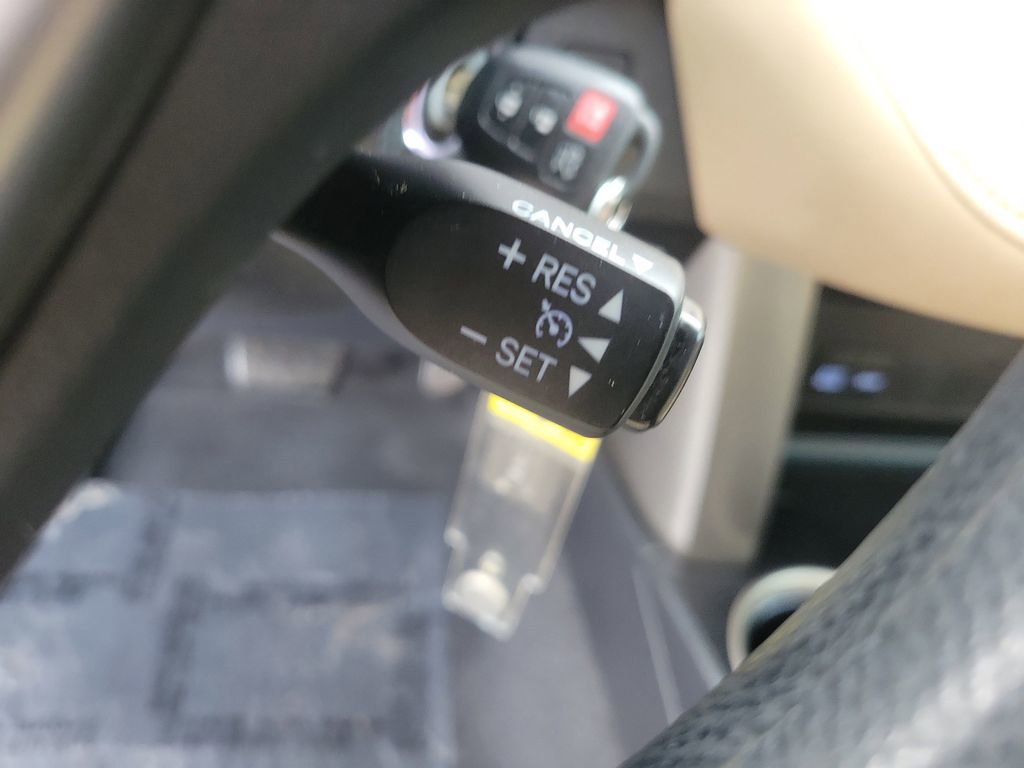 Used 2015 Toyota RAV4 XLE image 28