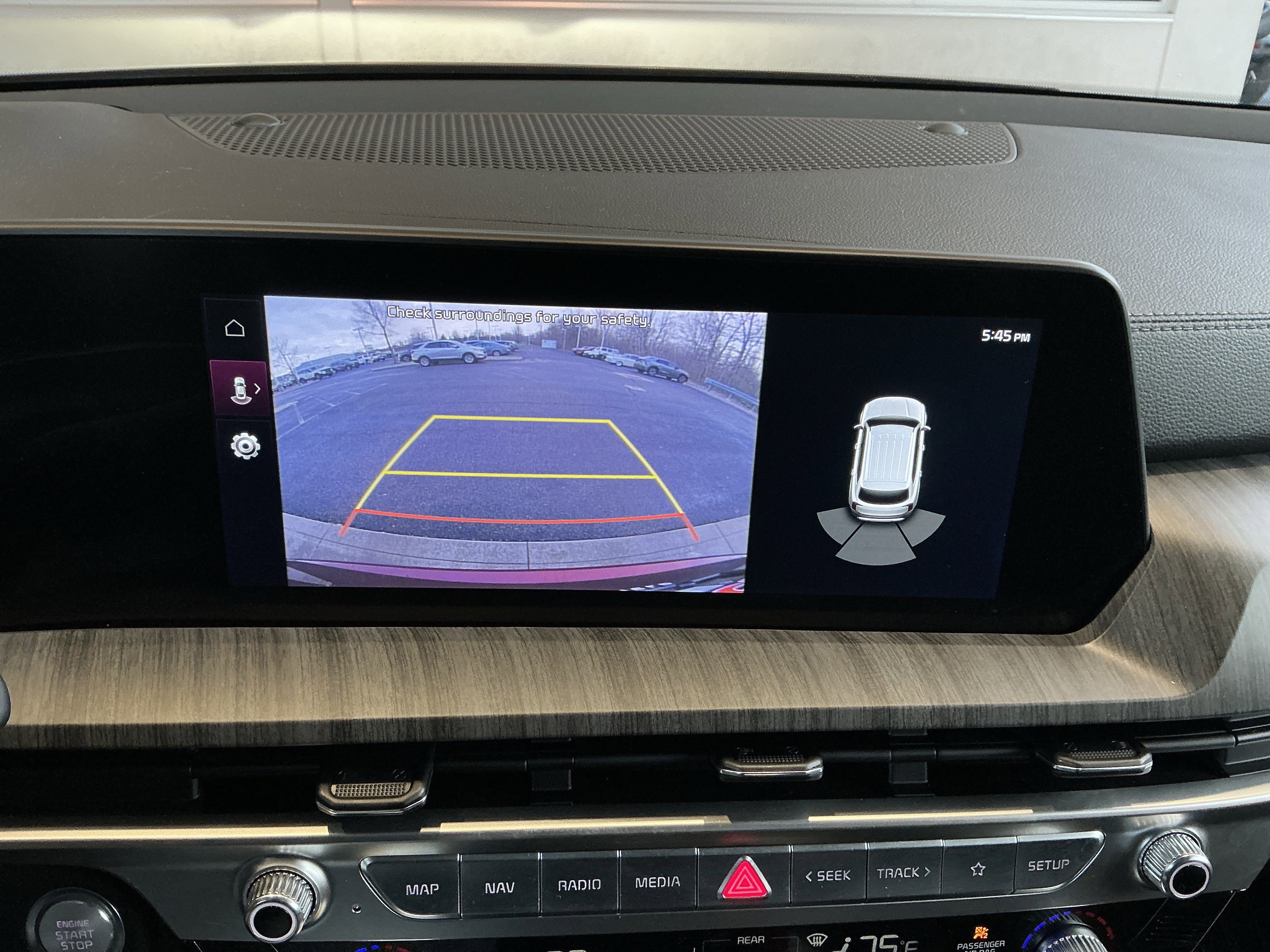 Used 2024 Kia Telluride EX w/ EX Captain's Chair Package image 10