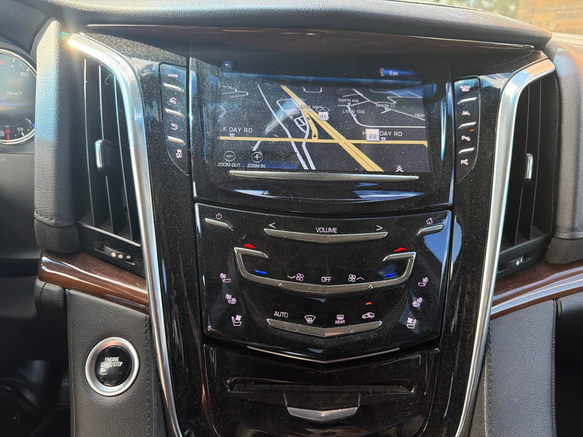 Used 2020 Cadillac Escalade Luxury AWD/4WD image 20