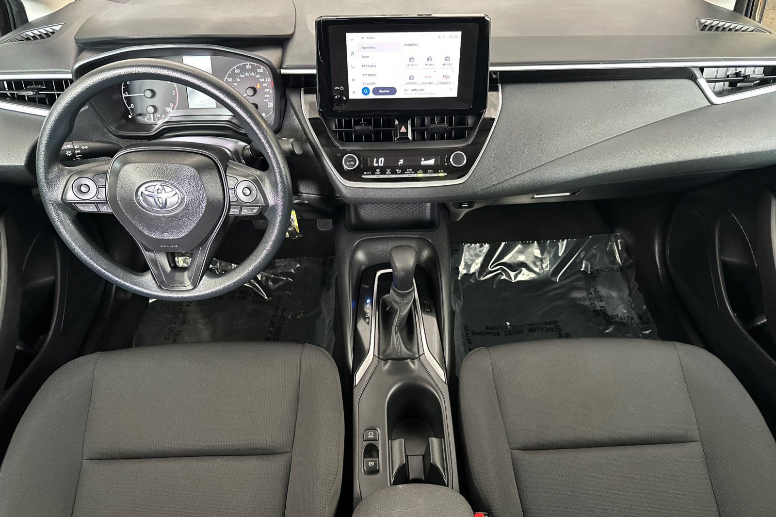Used 2025 Toyota Corolla LE FWD image 15