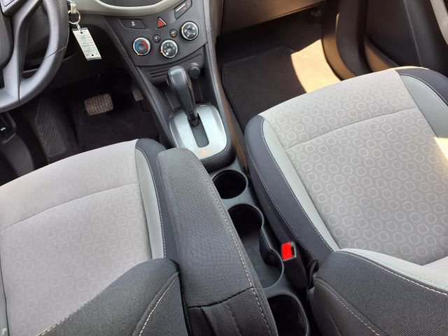 Used 2016 Chevrolet Trax LS w/ LPO, Cargo Package FWD image 9