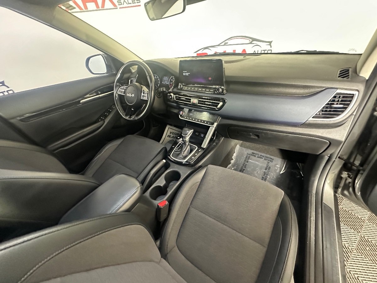 Used 2023 Kia Seltos Nightfall Edition AWD/4WD image 21