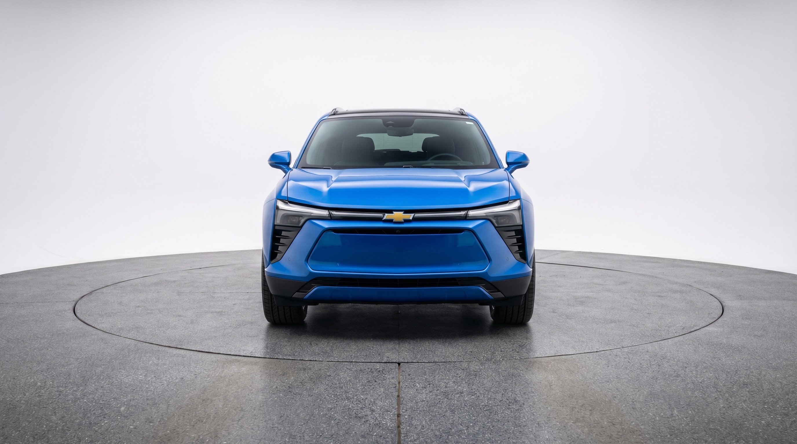 Used 2025 Chevrolet Blazer LT image 2