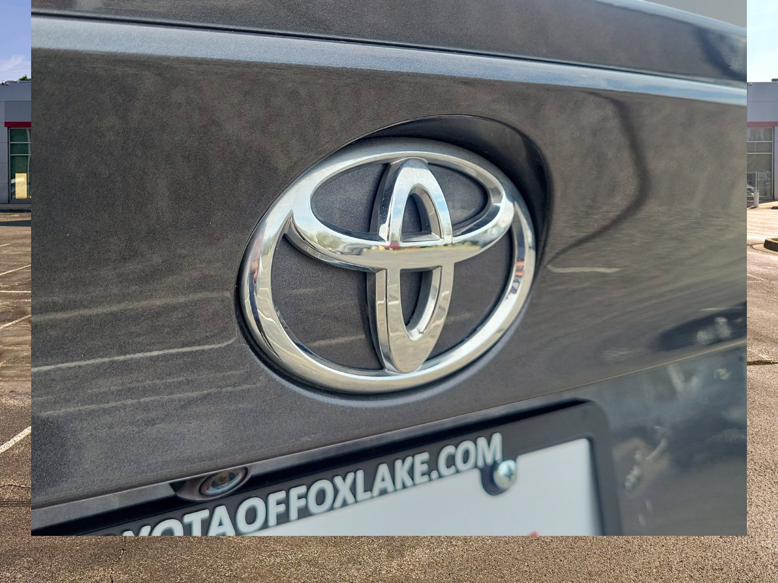 Used 2021 Toyota C-HR XLE FWD image 6