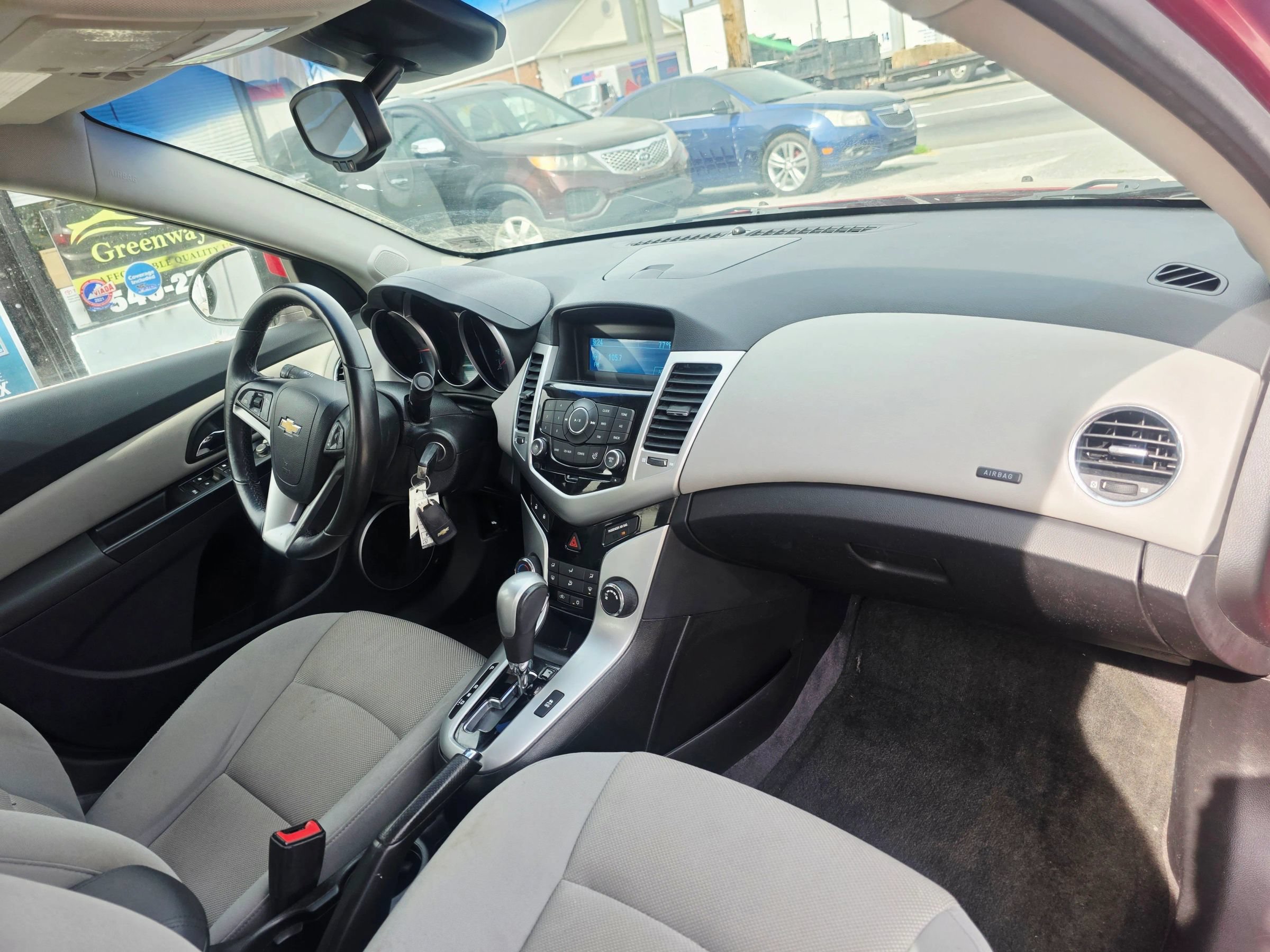Used 2012 Chevrolet Cruze LT FWD image 14