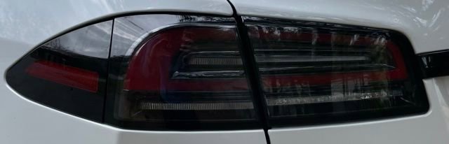 Used 2023 Tesla Model S image 8