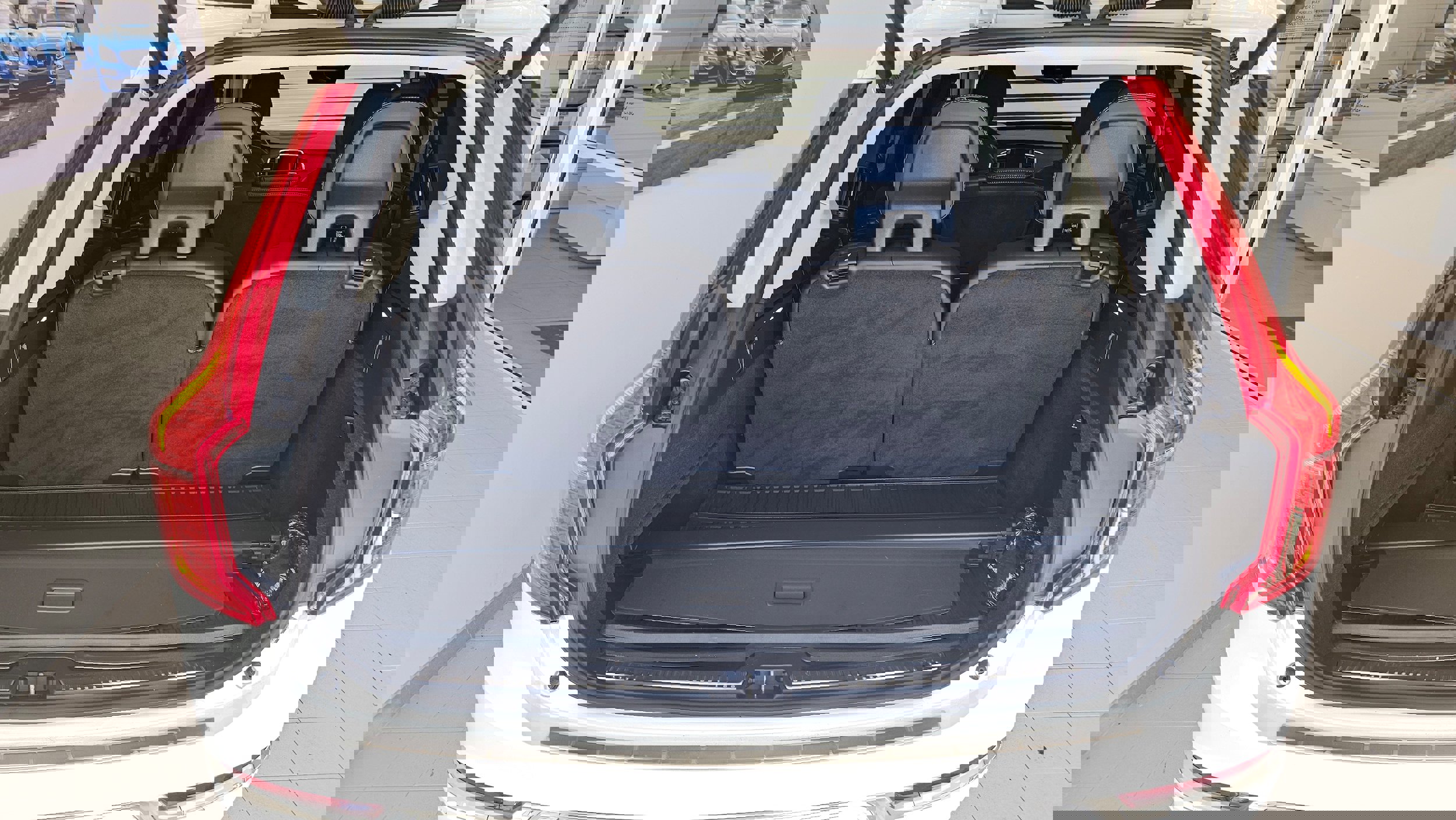 Certified 2022 Volvo XC90 T6 Inscription w/ Climate Package image 9