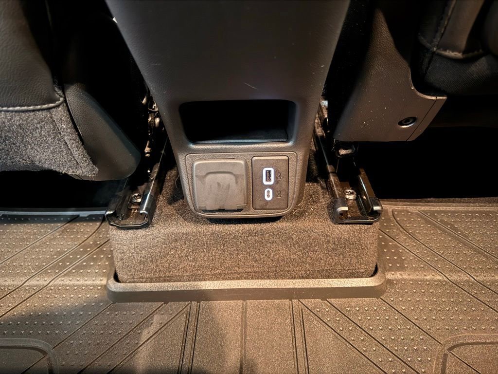 Used 2023 Chevrolet TrailBlazer ACTIV w/ Sun and Liftgate Package FWD image 32