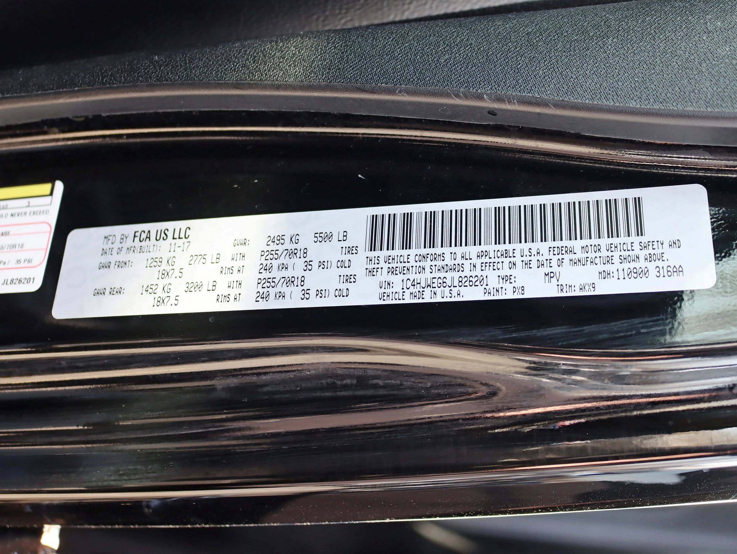 Used 2018 Jeep Wrangler Unlimited Sahara image 40