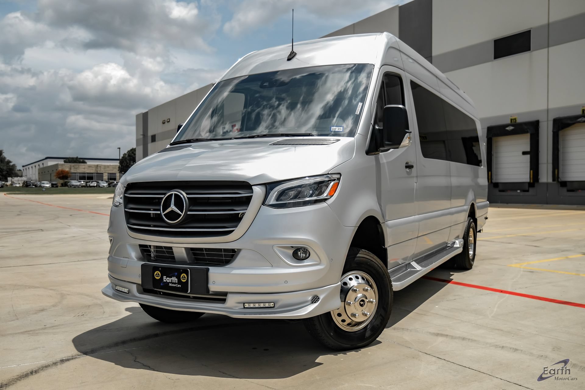 Used 2023 Mercedes-Benz Sprinter 3500 image 6