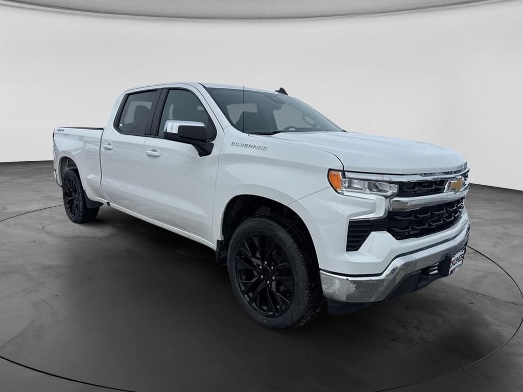 Used 2025 Chevrolet Silverado 1500 LT w/ Work Truck Package AWD/4WD image 4