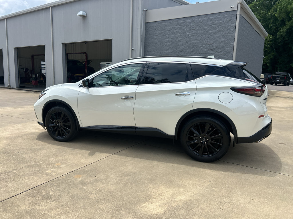 Certified 2024 Nissan Murano SV w/ SV Midnight Edition Package FWD image 6