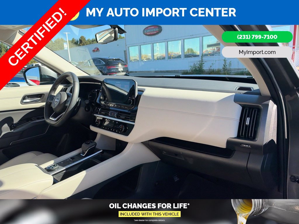 Certified 2025 Nissan Pathfinder SL w/ SL Premium Package AWD/4WD image 31