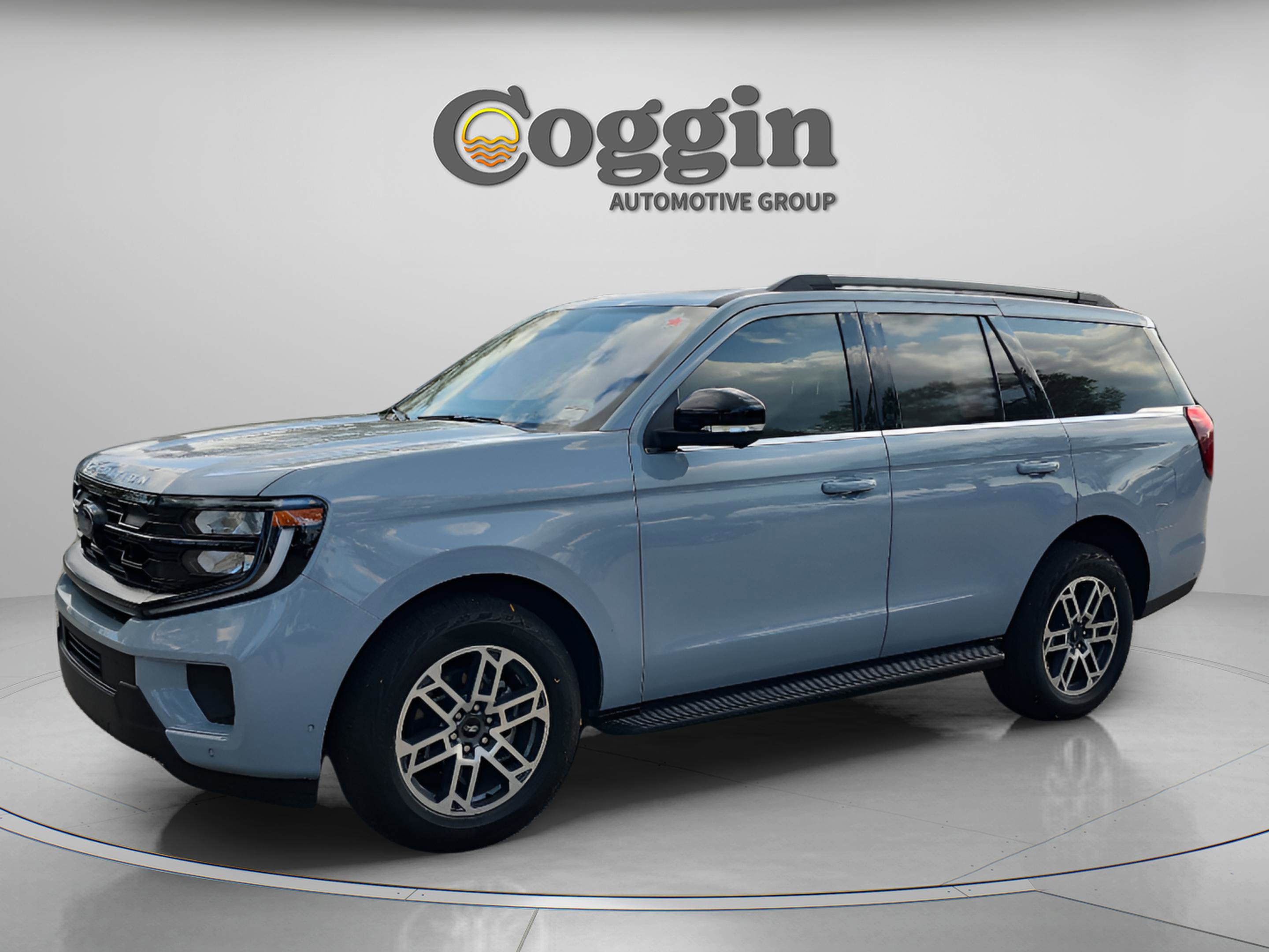 New 2025 Ford Expedition Active image 1