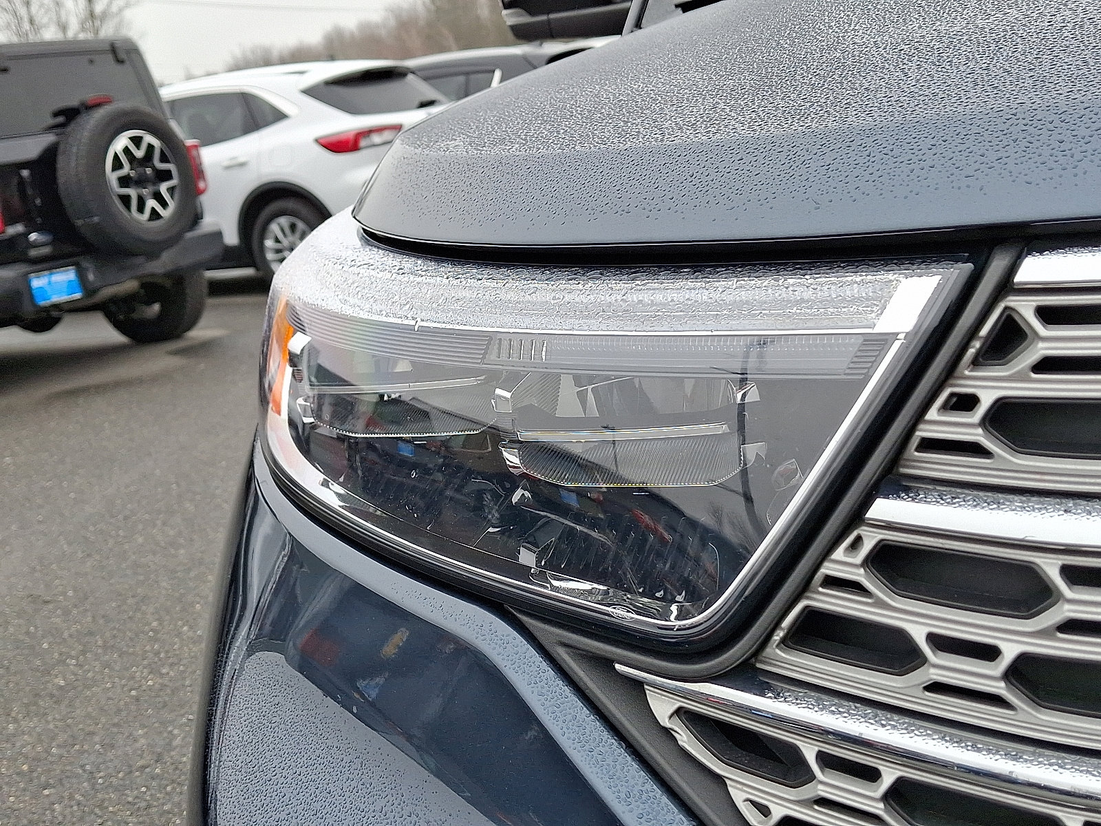 Certified 2023 Ford Explorer Limited w/ Limited Technology Package image 9