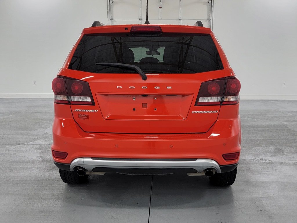 Used 2018 Dodge Journey Crossroad w/ Nav & Sun Group FWD image 8