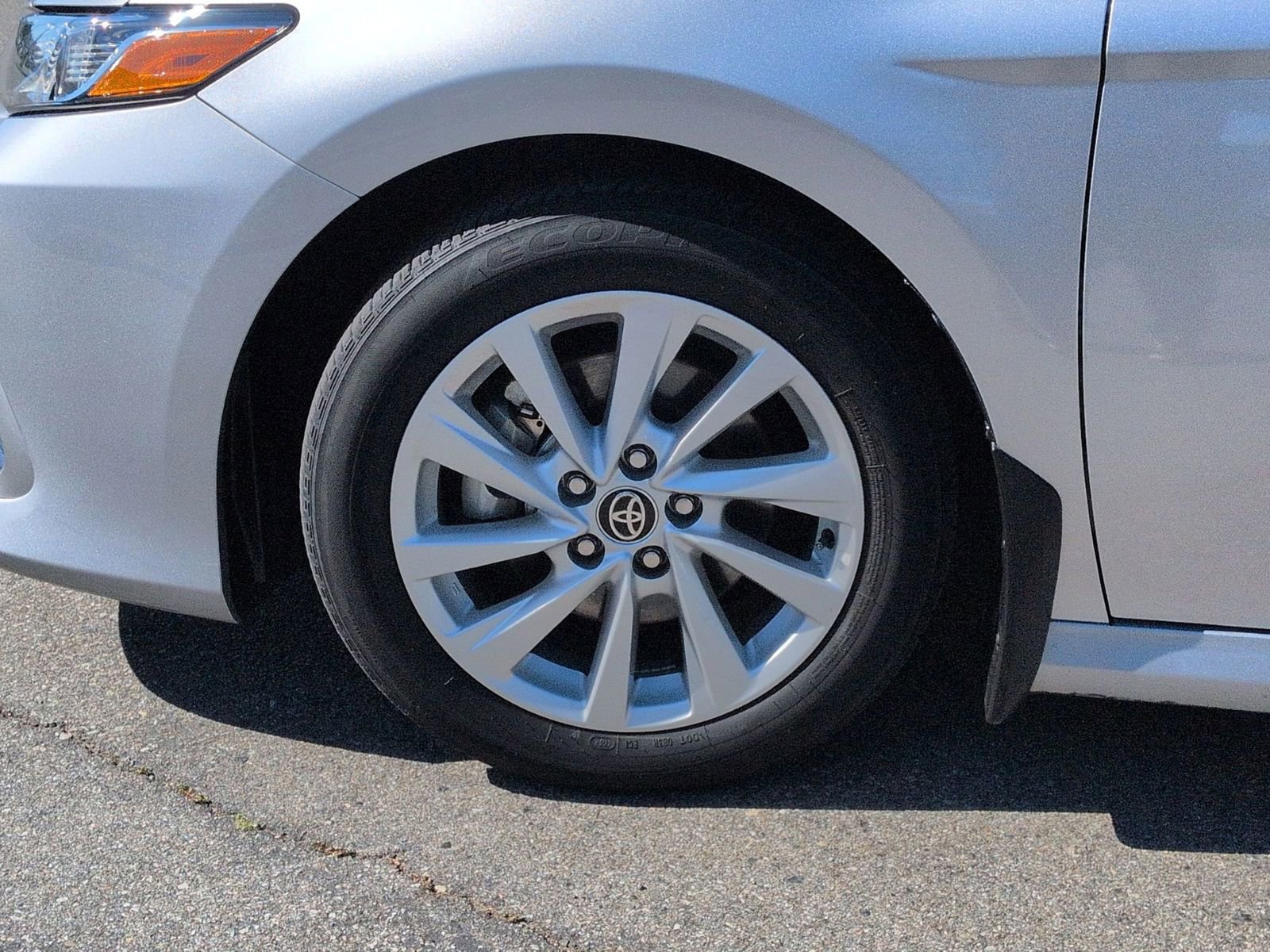 Used 2024 Toyota Camry LE image 12