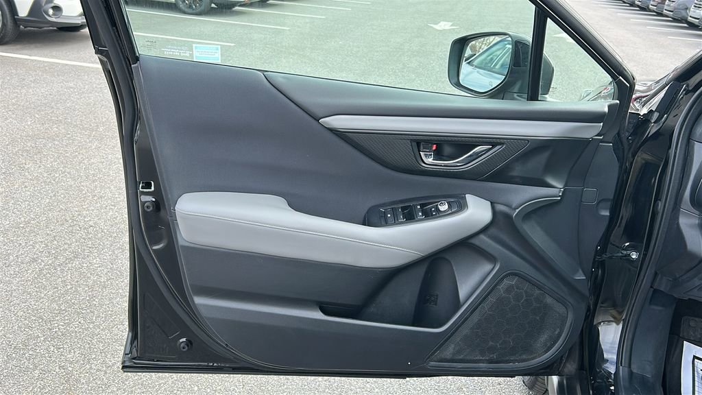 Used 2022 Subaru Outback Premium image 9