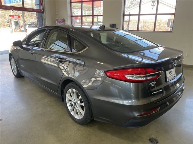 Used 2019 Ford Fusion SE image 5