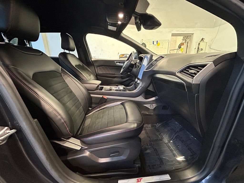 Certified 2023 Ford Edge ST-Line w/ Cargo Accessory Package AWD/4WD image 23
