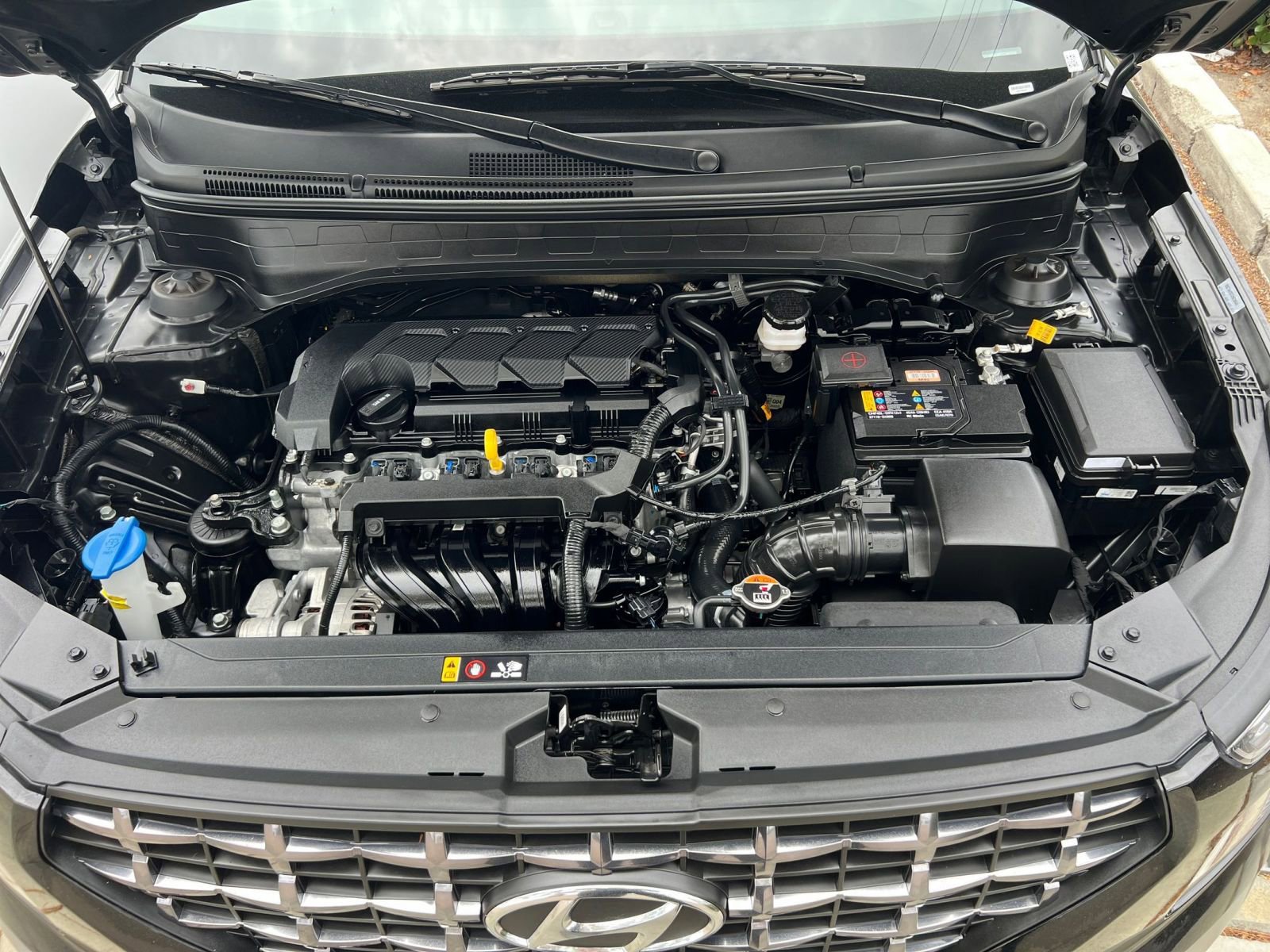 Used 2025 Hyundai Venue SEL FWD image 37