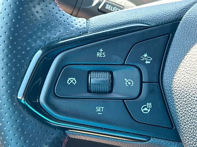 Used 2024 Chevrolet Trax RS w/ Sunroof Package image 28