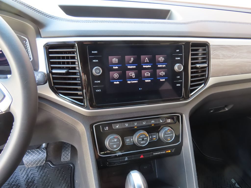 Used 2023 Volkswagen Atlas Cross Sport SE w/ Panoramic Sunroof Package AWD/4WD image 18