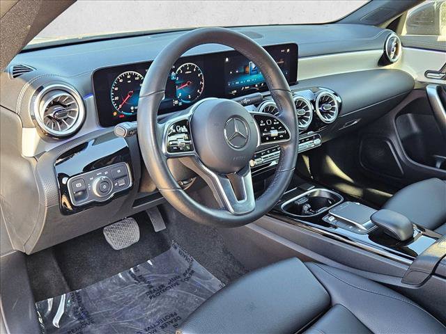 Used 2023 Mercedes-Benz CLA 250 image 10