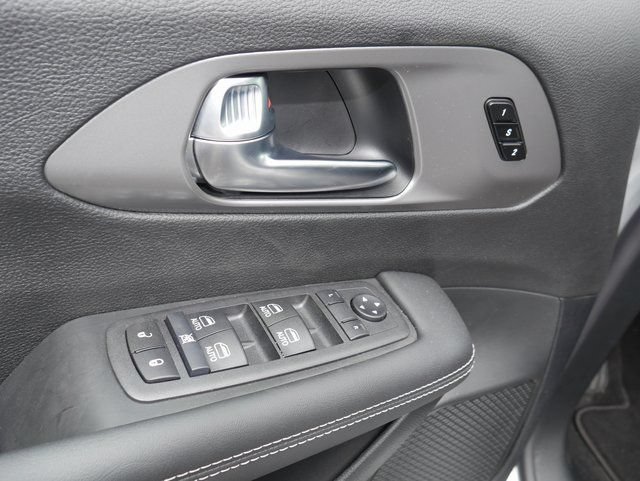 New 2026 Chrysler Pacifica Select AWD/4WD image 14
