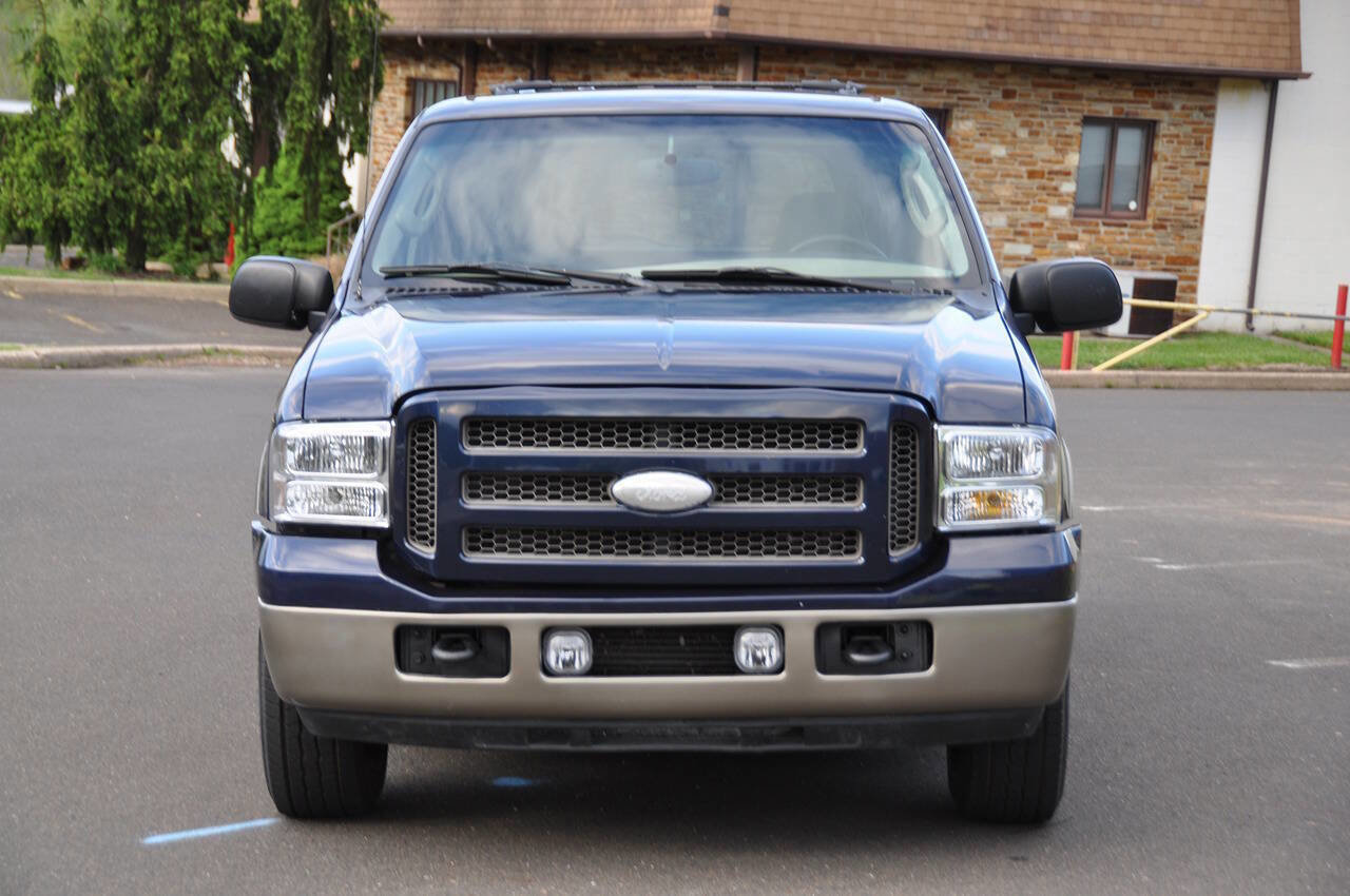 Used 2005 Ford Excursion Eddie Bauer RWD image 4