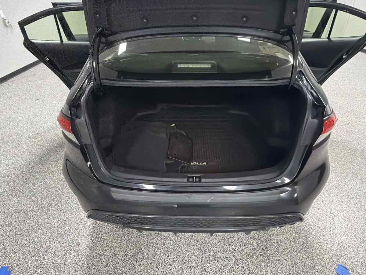 Used 2020 Toyota Corolla SE FWD image 24
