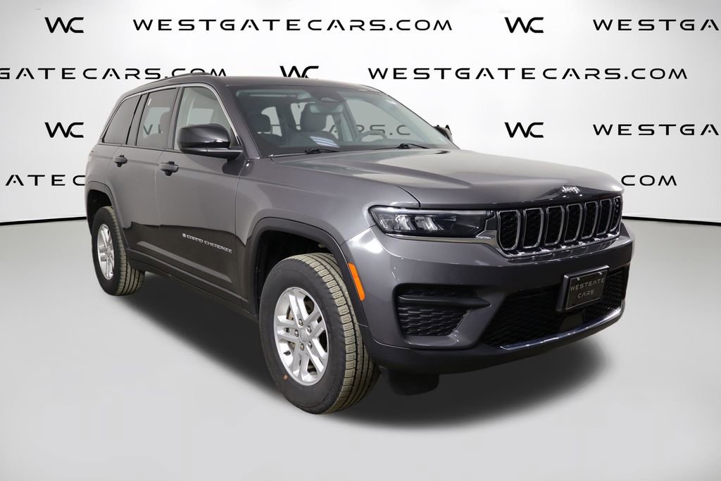 Used 2023 Jeep Grand Cherokee Laredo image 42