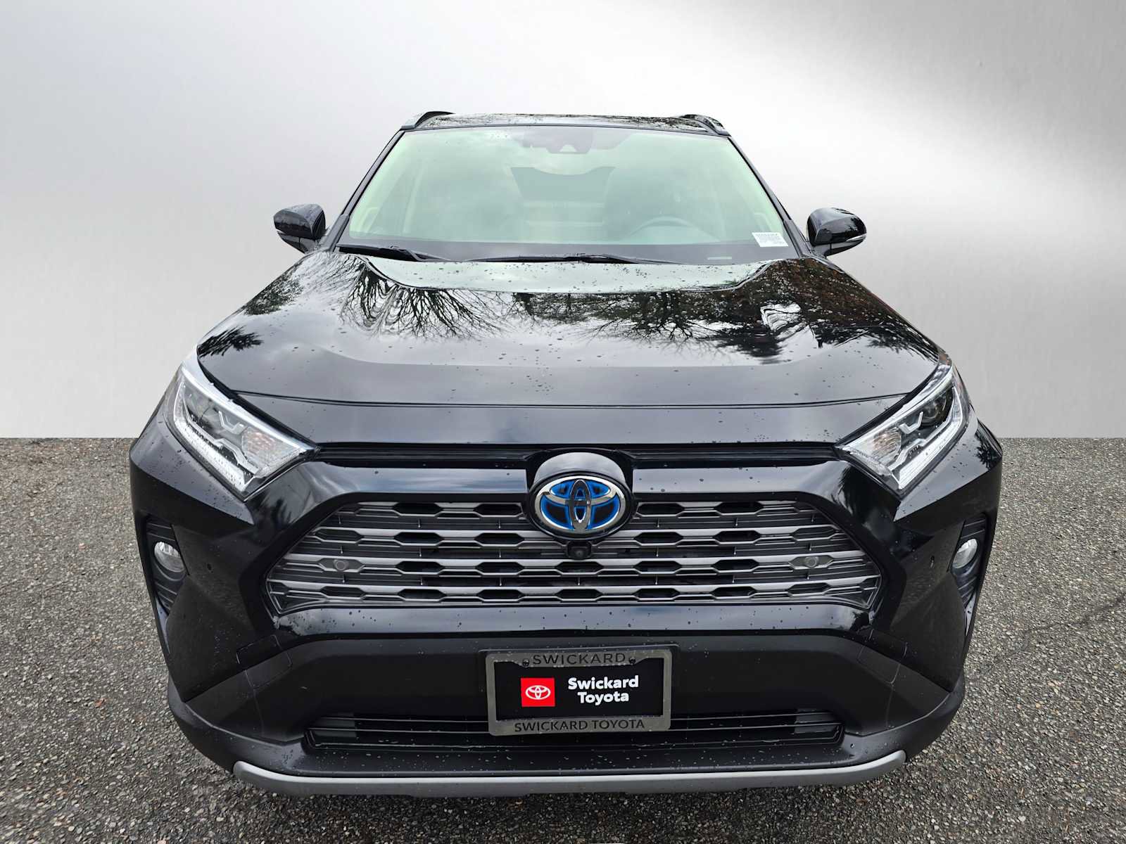 Used 2020 Toyota RAV4 Limited image 8