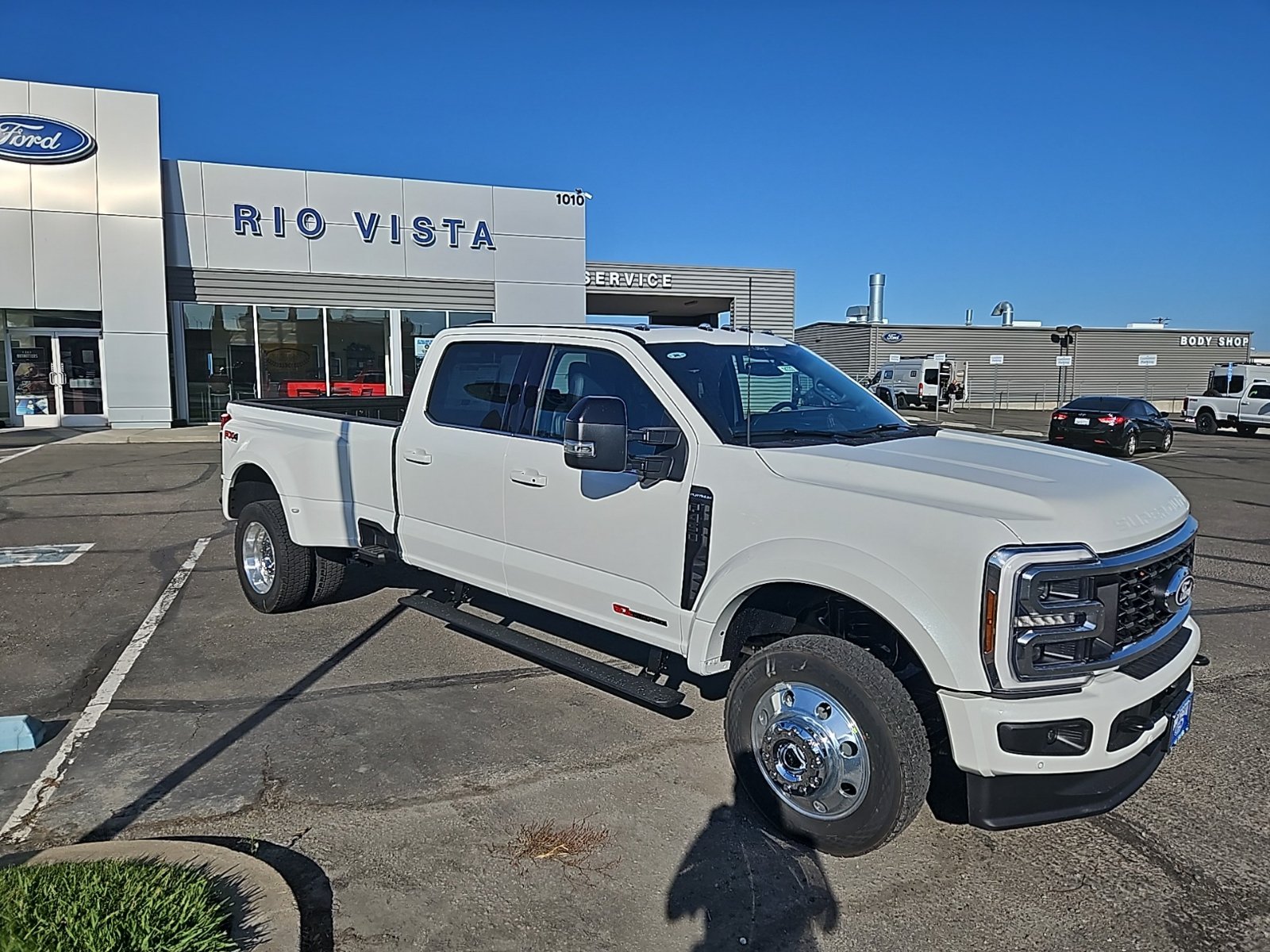 New 2027 Ford F450 Platinum w/ FX4 Off-Road Package AWD/4WD image 7