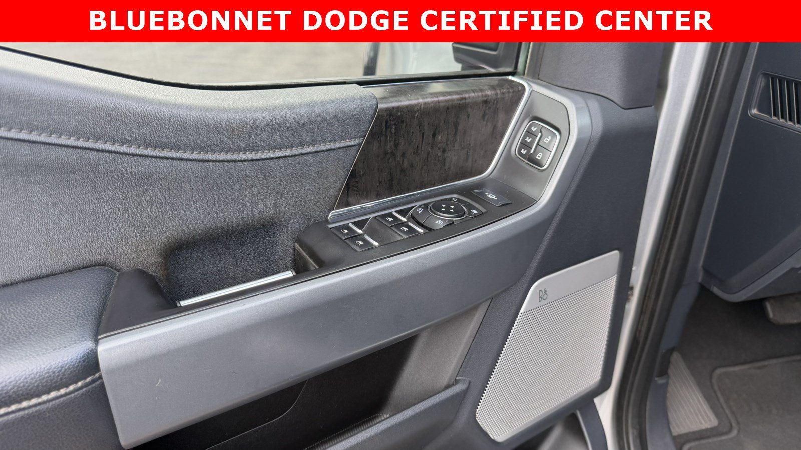 Used 2024 Ford F250 Lariat w/ Lariat Ultimate Package AWD/4WD image 10