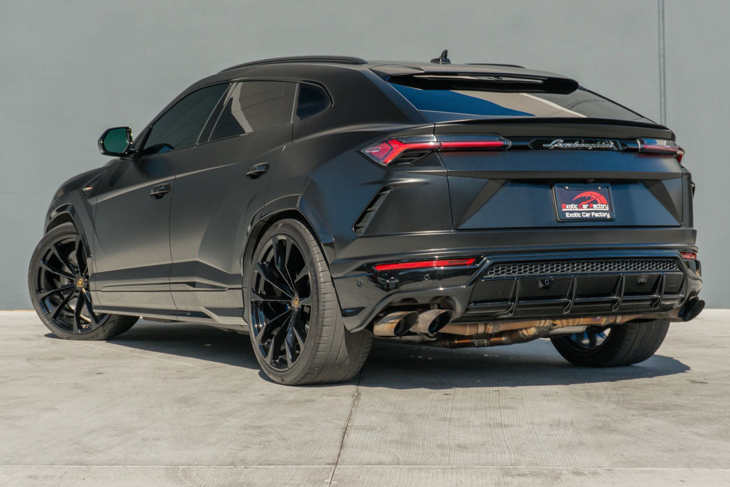 Used 2021 Lamborghini Urus image 9