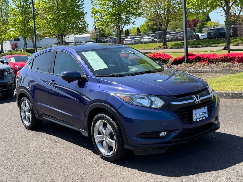 Used 2017 Honda HR-V EX image 2