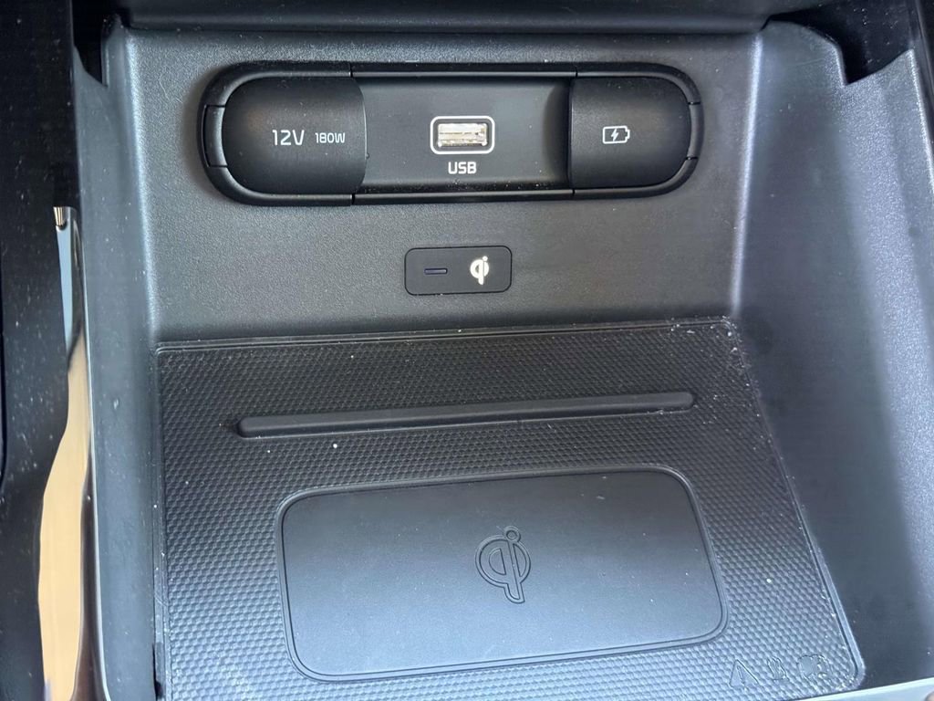 Used 2022 Kia Telluride SX w/ SX Prestige Package image 8