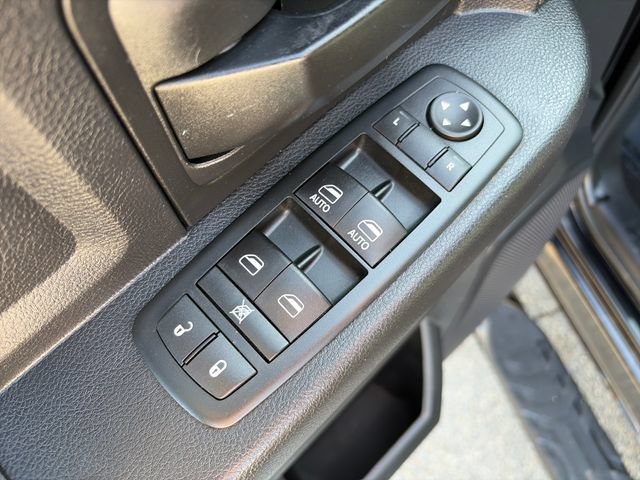 Used 2015 RAM 1500 ST AWD/4WD image 25