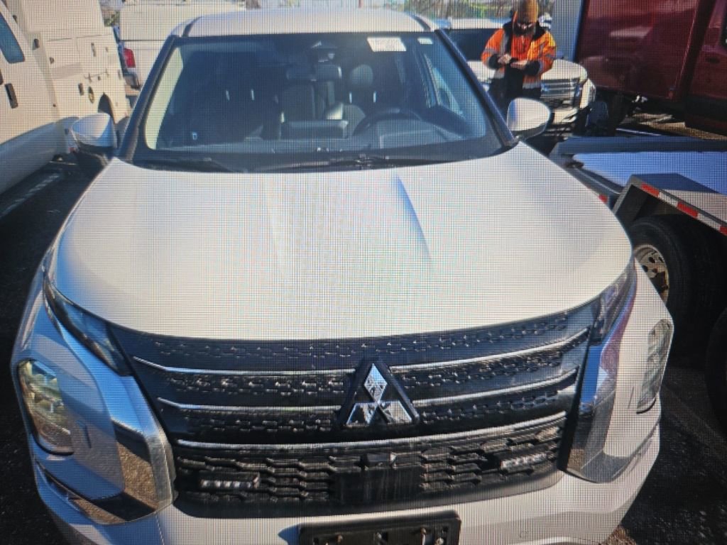 Used 2024 Mitsubishi Outlander SEL image 12