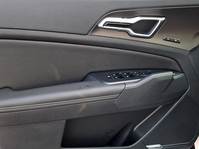 New 2027 Kia Sportage SX FWD image 8