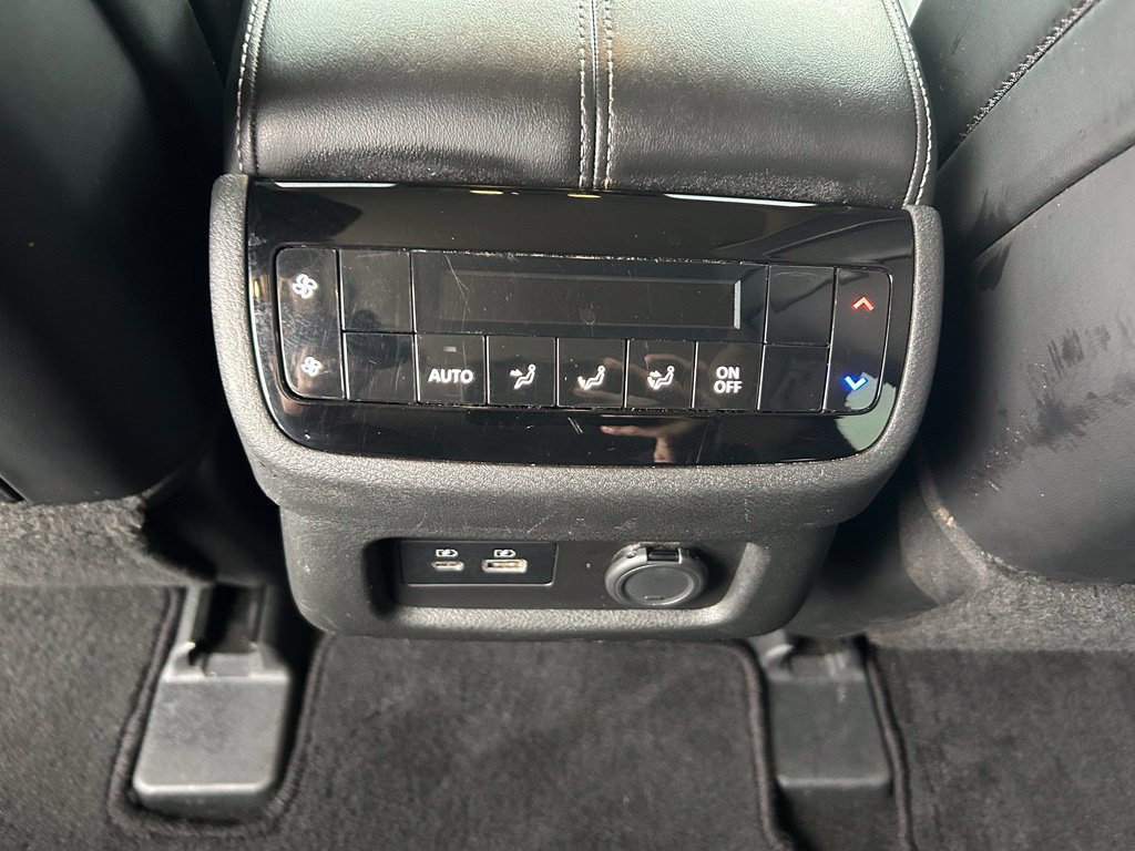 Used 2024 INFINITI QX60 Luxe w/ Performance Audio Package AWD/4WD image 26