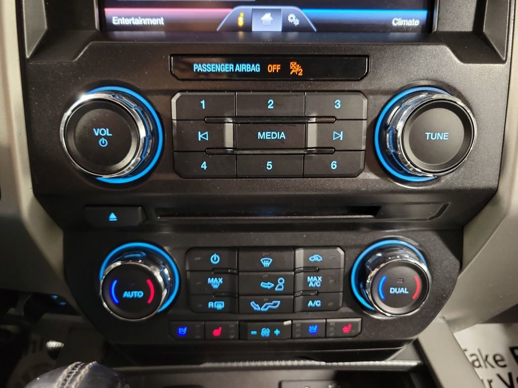 Used 2015 Ford F150 Lariat image 20