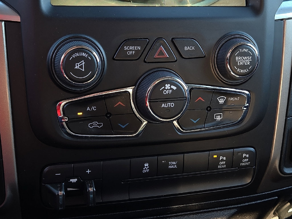 Used 2017 RAM 1500 Big Horn RWD image 13