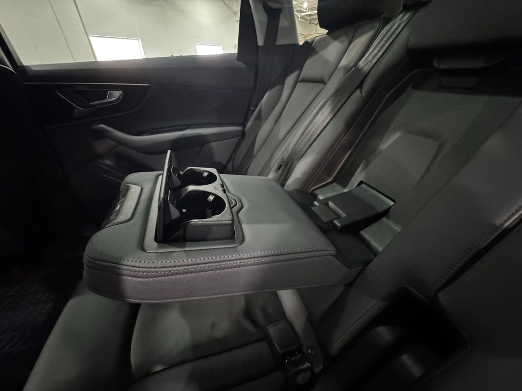 Used 2023 Audi Q7 2.0T Premium w/ Convenience Package image 37