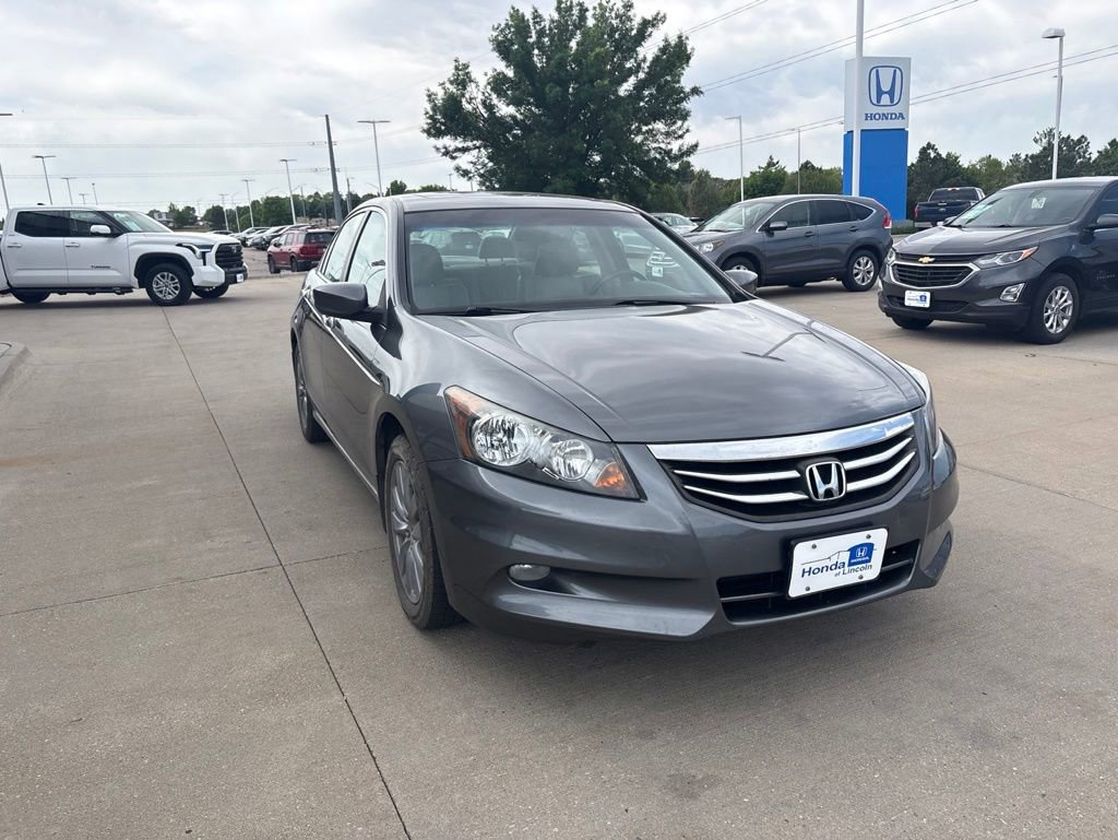 Used 2011 Honda Accord EX-L image 2
