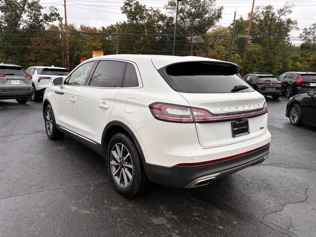 Used 2021 Lincoln Nautilus FWD image 5