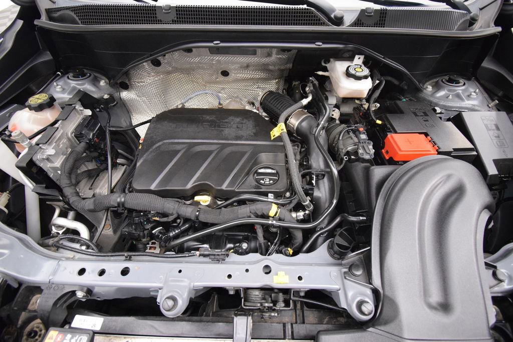 Used 2022 Buick Encore GX Preferred w/ Sport Touring Package FWD image 24