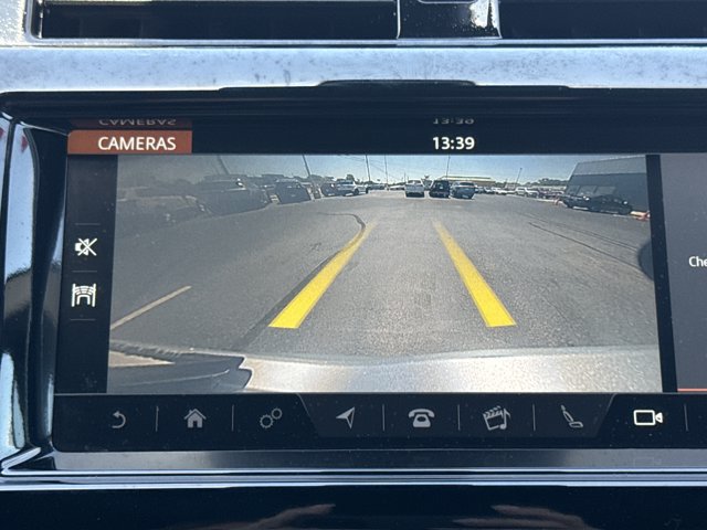 Used 2020 Land Rover Discovery HSE AWD/4WD image 10