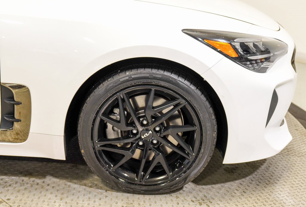 Used 2023 Kia Stinger GT-Line w/ Sun & Sound Package image 11